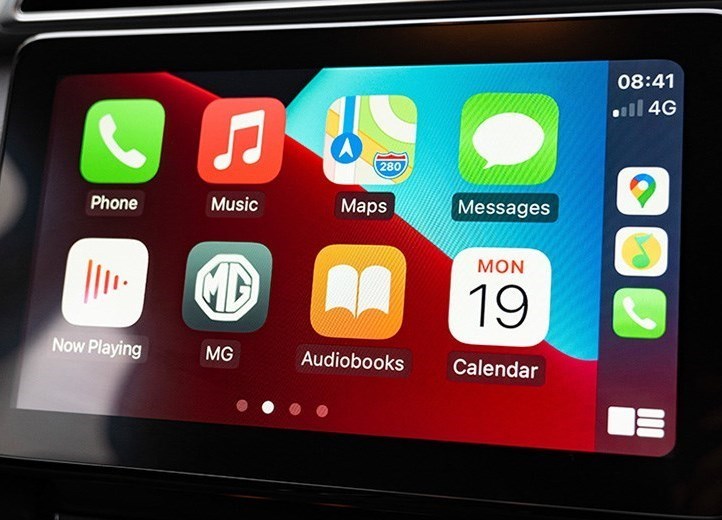 Apple CarPlay <span>dhe  Android Auto</span>